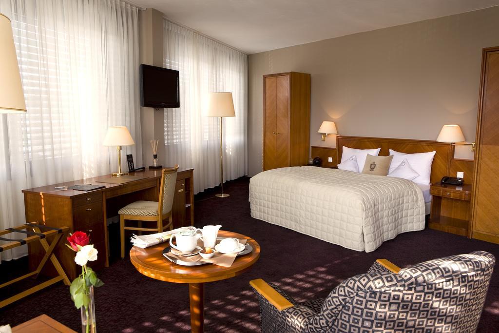 שטוטגרט Ross Hotel מראה חיצוני תמונה