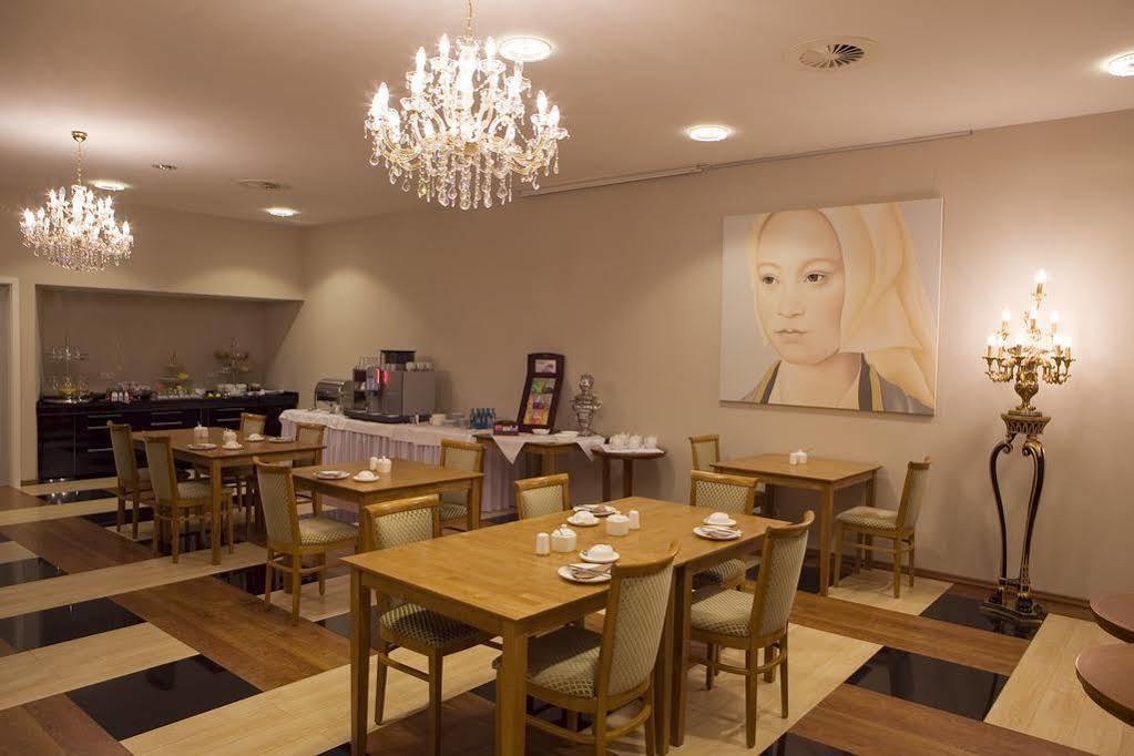 שטוטגרט Ross Hotel מראה חיצוני תמונה